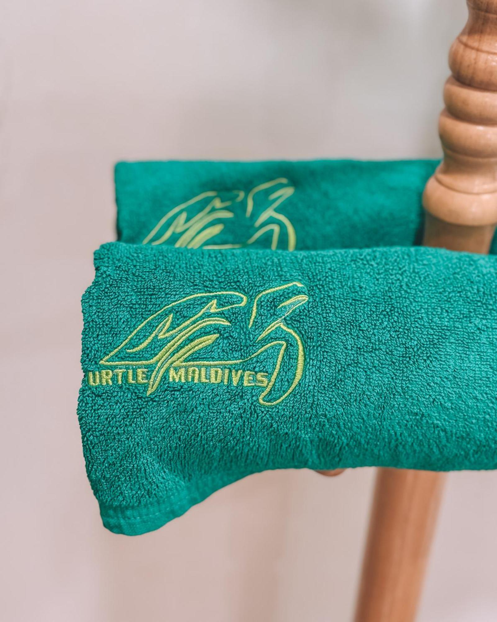 Turtle Maldives - Your Gateway To The Beach & Marine Adventures Await! Omadhoo Exterior photo