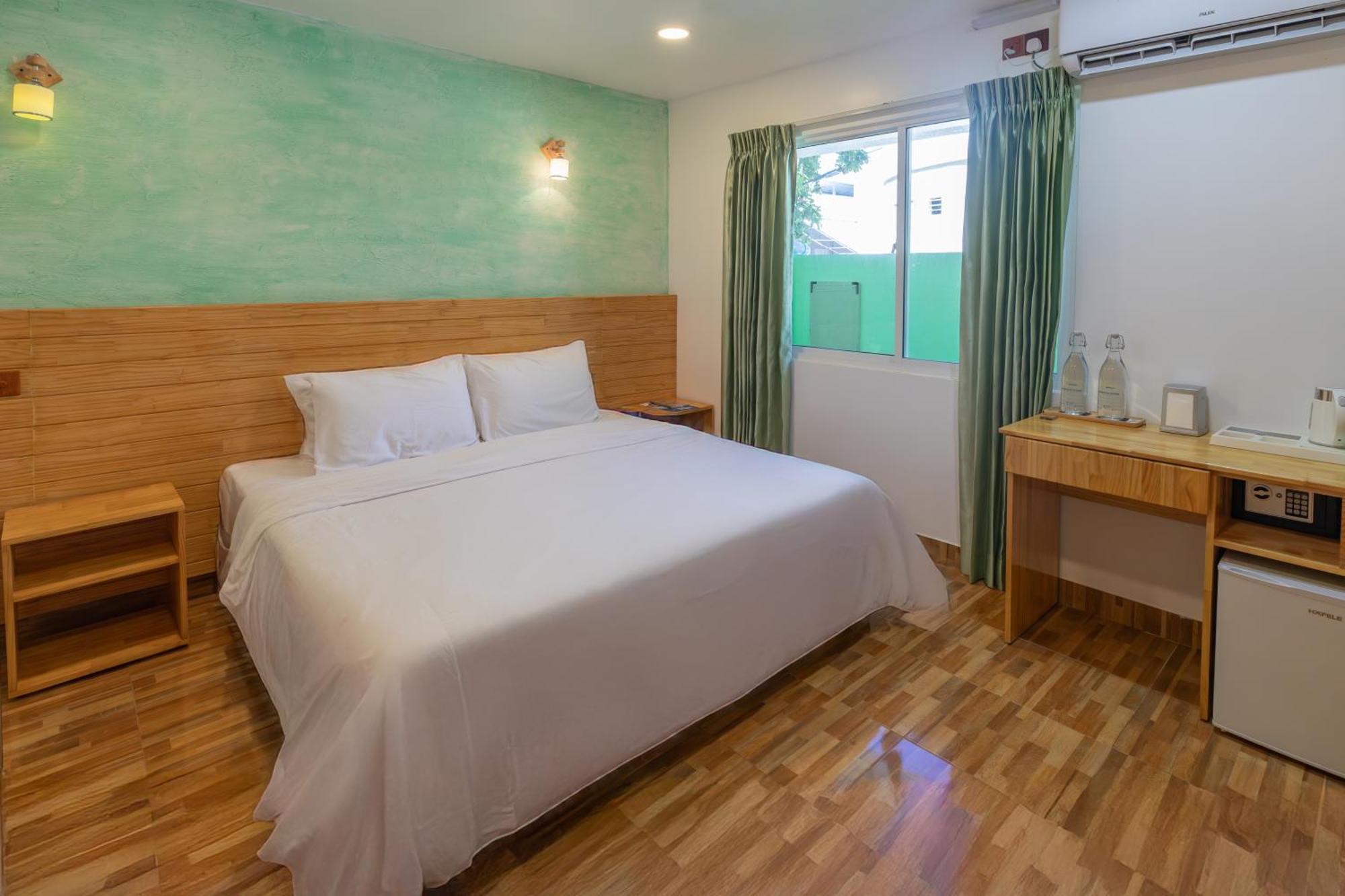 Turtle Maldives - Your Gateway To The Beach & Marine Adventures Await! Omadhoo Exterior photo