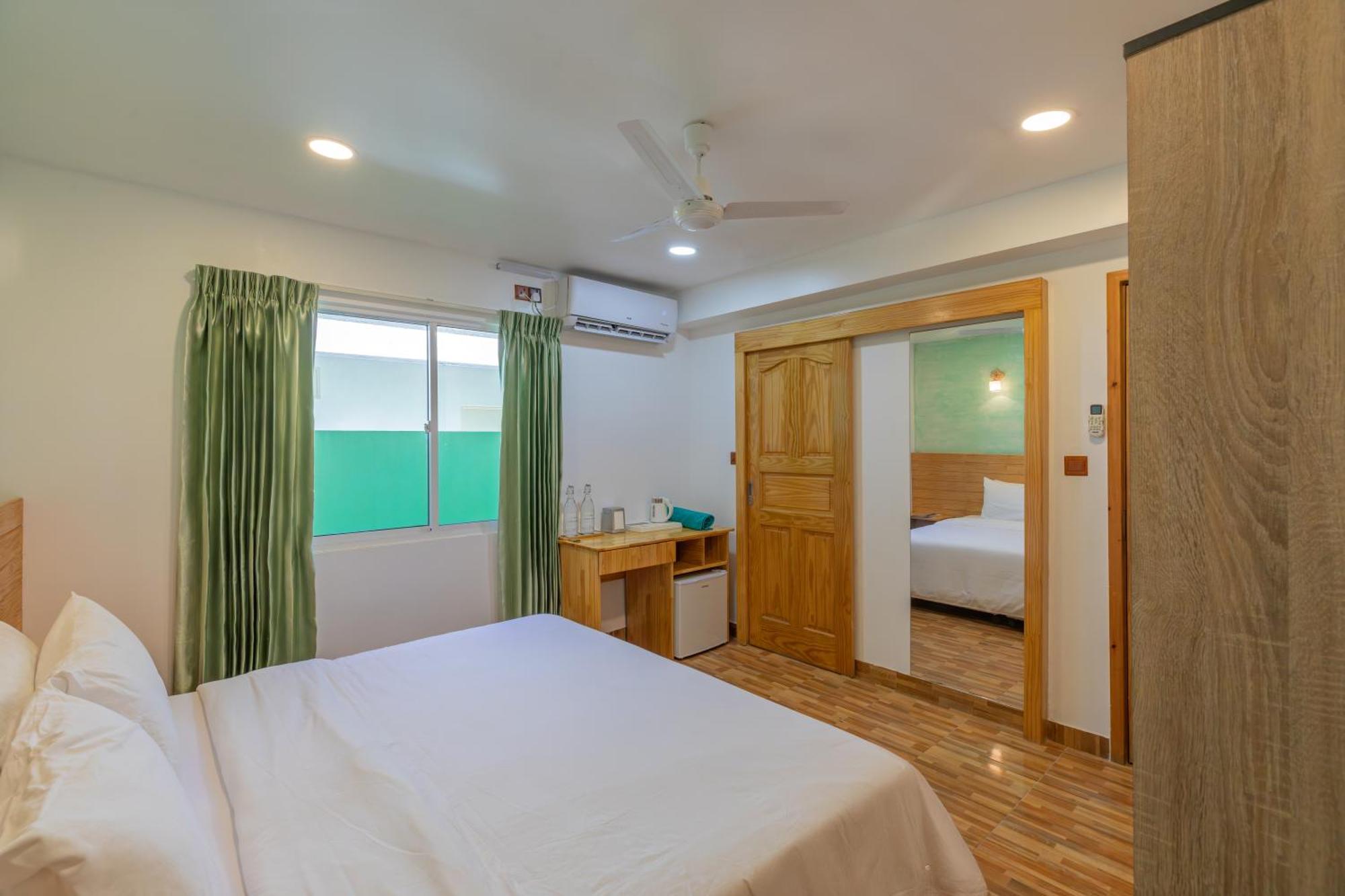 Turtle Maldives - Your Gateway To The Beach & Marine Adventures Await! Omadhoo Exterior photo